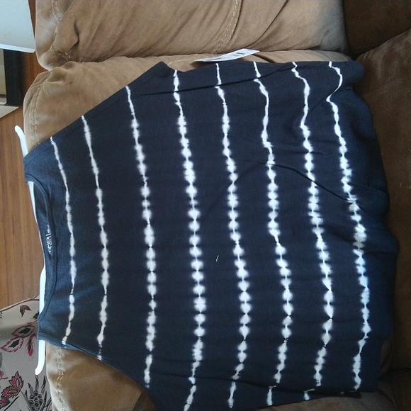 Shirt - Picture 5 of 5